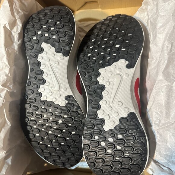 NIKE REVOLUTION 7 RUNNING WHITE RED & BLACK SHOES SIZE 8 7.5  7 MEN NEW IN BOX - Picture 6 of 7